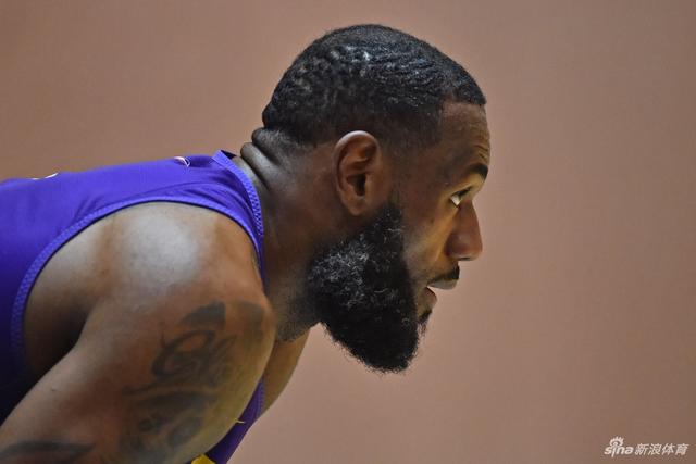 周娅菲：希望大家都能找到自己心中的那面“岩壁”